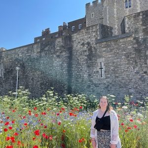 Meet your Posher, Chloe